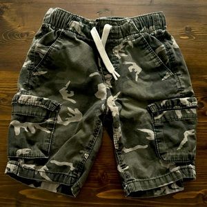Old navy boys shorts sz 4t